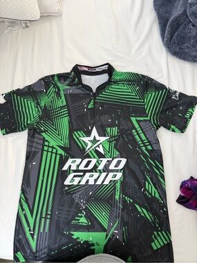 3 men’s bowling jersey size XL